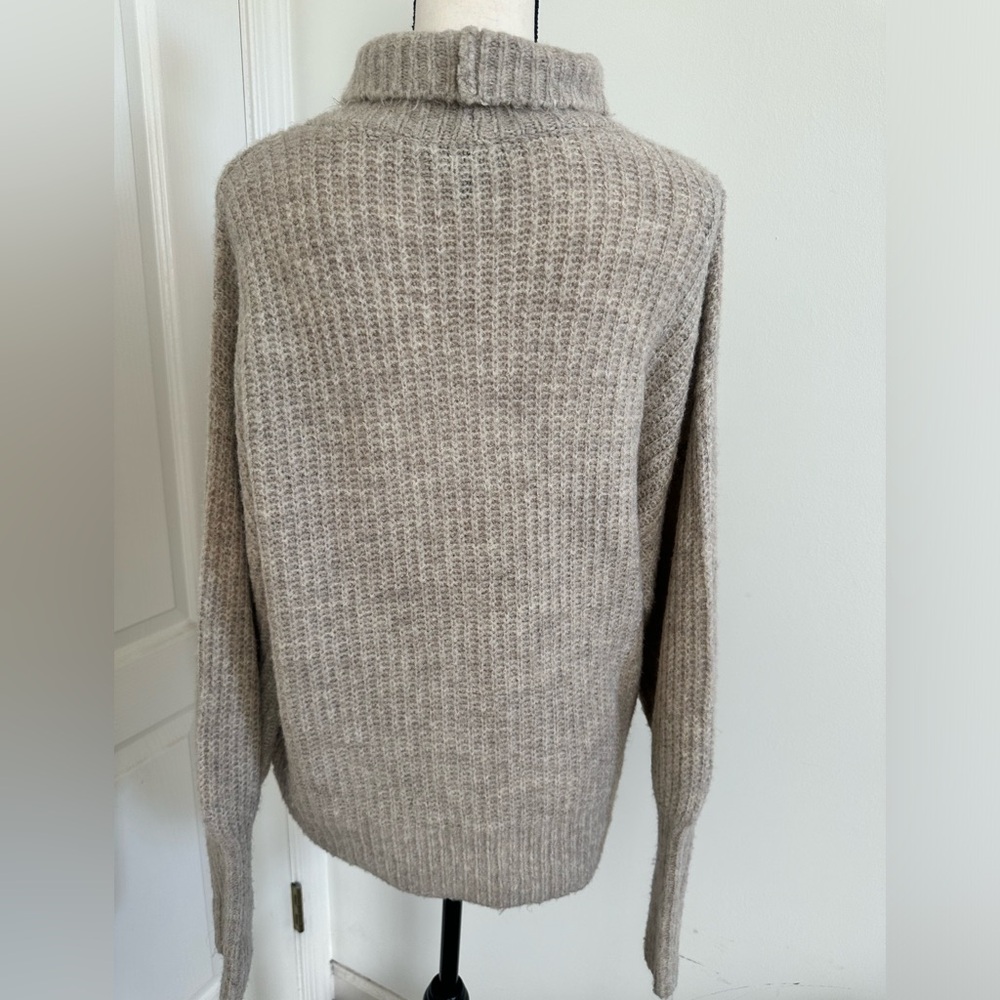 Express turtleneck sweater. Tan. S - Picture 2 of 3